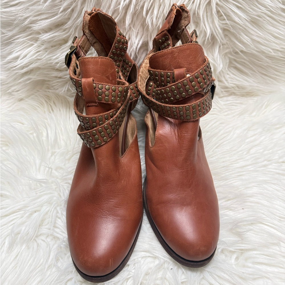 Jeffrey Campbell Studded Brown Ankle Boots size 12